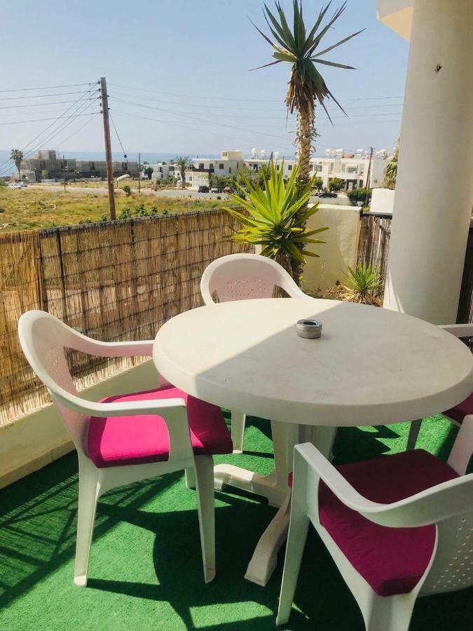 Beautiful Apartment Near The Sea Пафос Экстерьер фото